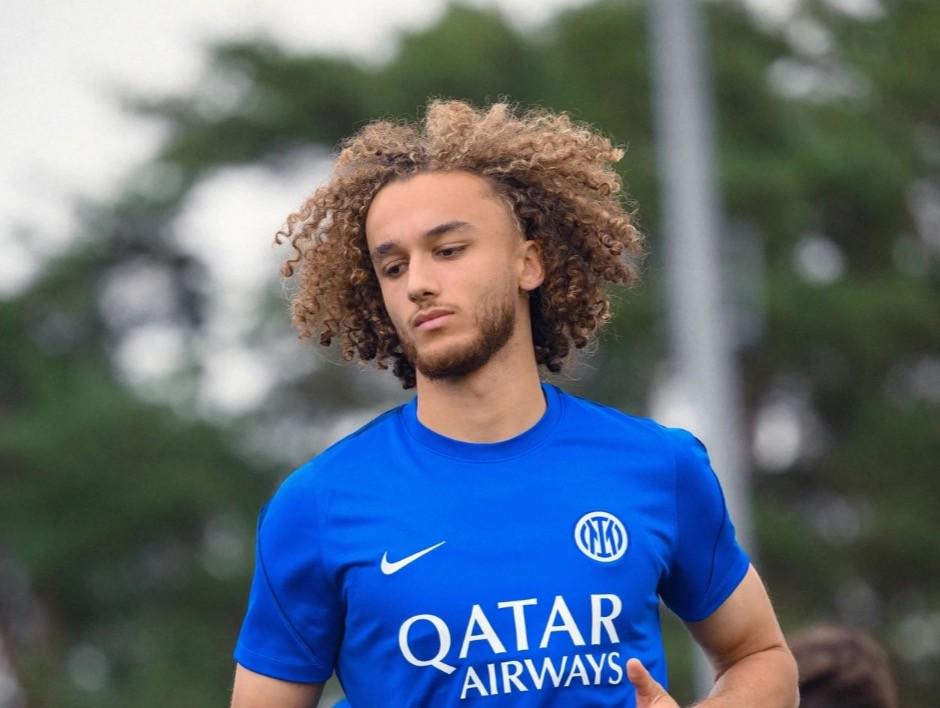 Góc Nhìn ATQ: Phóng viên: Tiền vệ Inter Massolin sẽ cho mượn sang Ligue 1, hiện ba đội đang cạnh tranh
